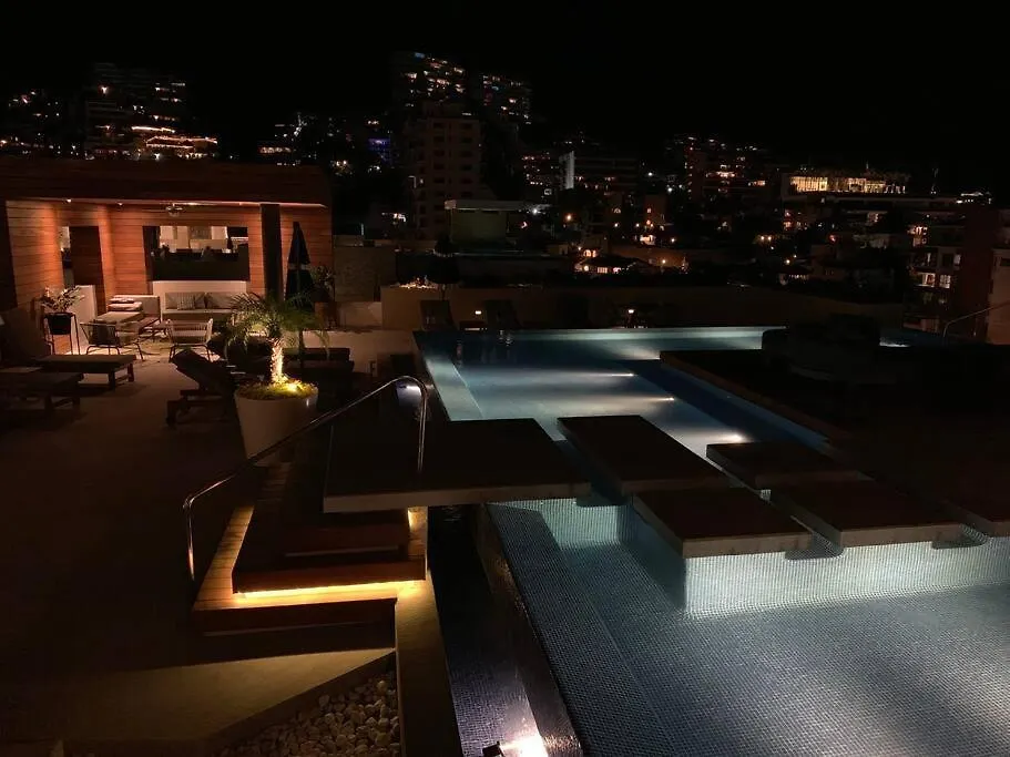 Appartement 1Bedroom 2Balconies Plus Unique Bar Street View Condo In Pavilion Puerto Vallarta