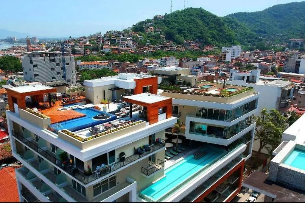 1Bedroom 2Balconies Plus Unique Bar Street View Condo In Pavilion Puerto Vallarta